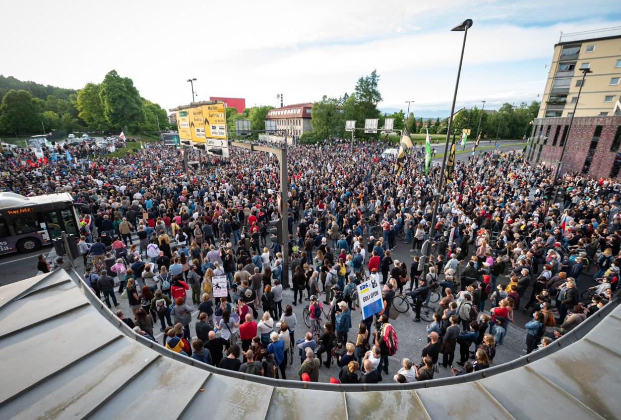 Protesti u Ljubljani - Avaz