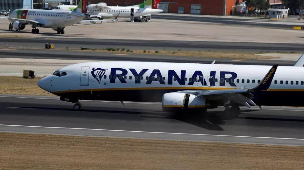 Ryanair passenger jet makes emergency landing in Berlin