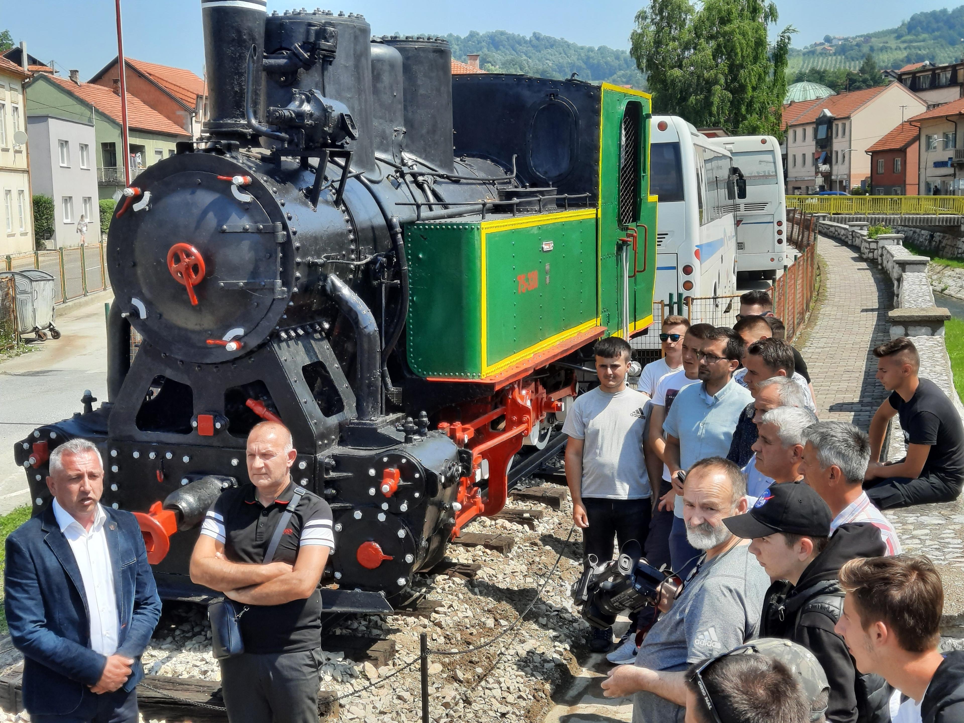 Učenici otkrili promotivnu tablu - Avaz