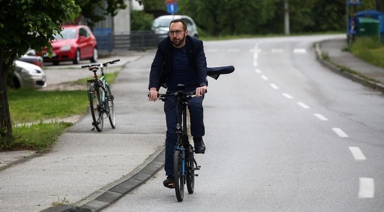 Gradonačelnik Zagreba Tomašević srezao broj službenih vozila sa 146 na 44