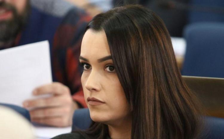 Arijana Memić: Kojekakva piskaranja i uvrede onih koji više od pet godina štite ubice moga brata, nas ne dotiču