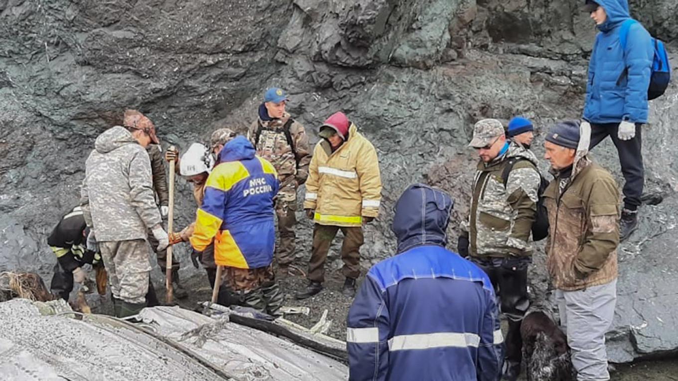 19 bodies found from plane crash in far eastern Russia