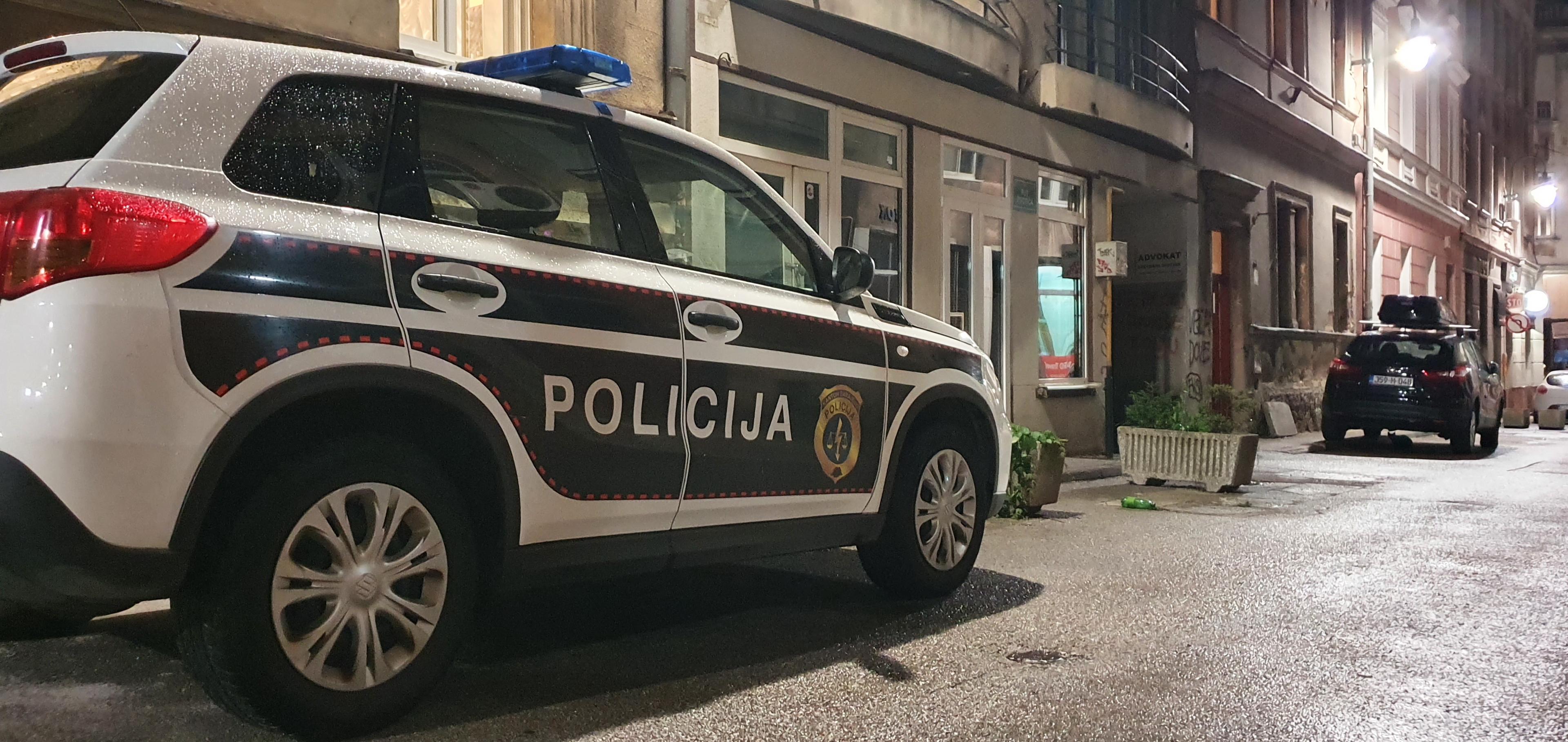 Policija na licu mjesta - Avaz