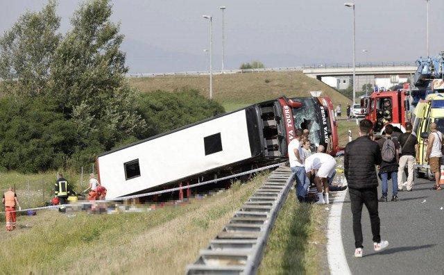 Vatrogasci koji su spašavali ljude iz autobusa: Zatekli smo stravičnu scenu, puno povrijeđenih i puno mrtvih osoba