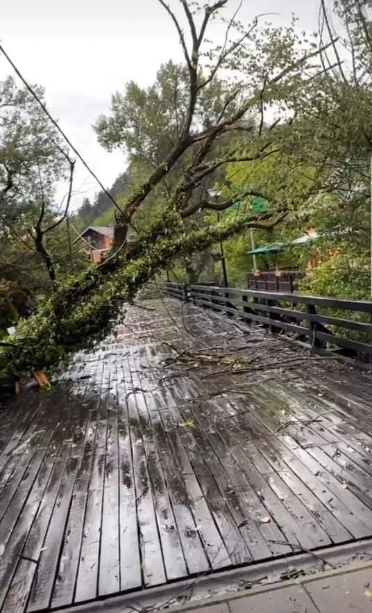 Olujno nevrijeme danas pogodilo je brojne bh. gradove - Avaz