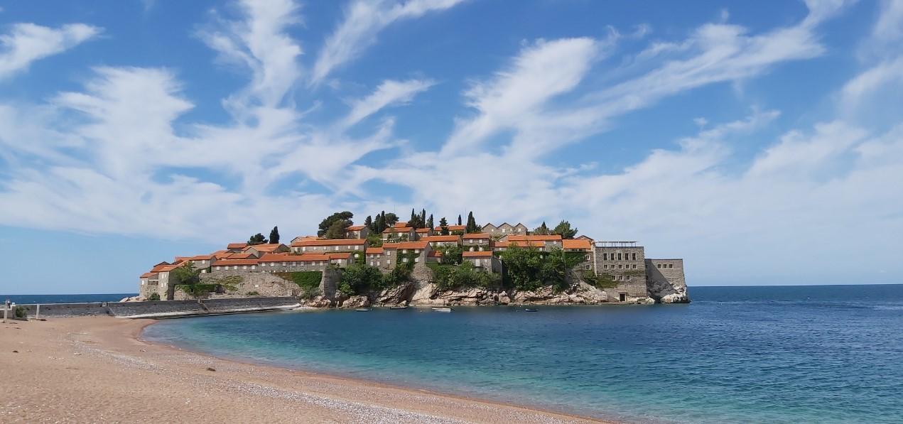 Tragedija u Cenoj Gori u poznatom ljetovalištu Sveti Stefan - Avaz