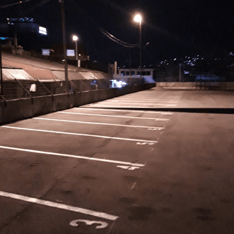 Uklonjena vozila koja su zauzimala parking - Avaz