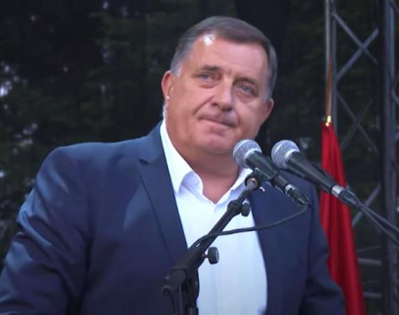 Dodik izvrijeđao dijasporu: Dođu u iznajmljenim automobilima da bi pokazali kako su moćni