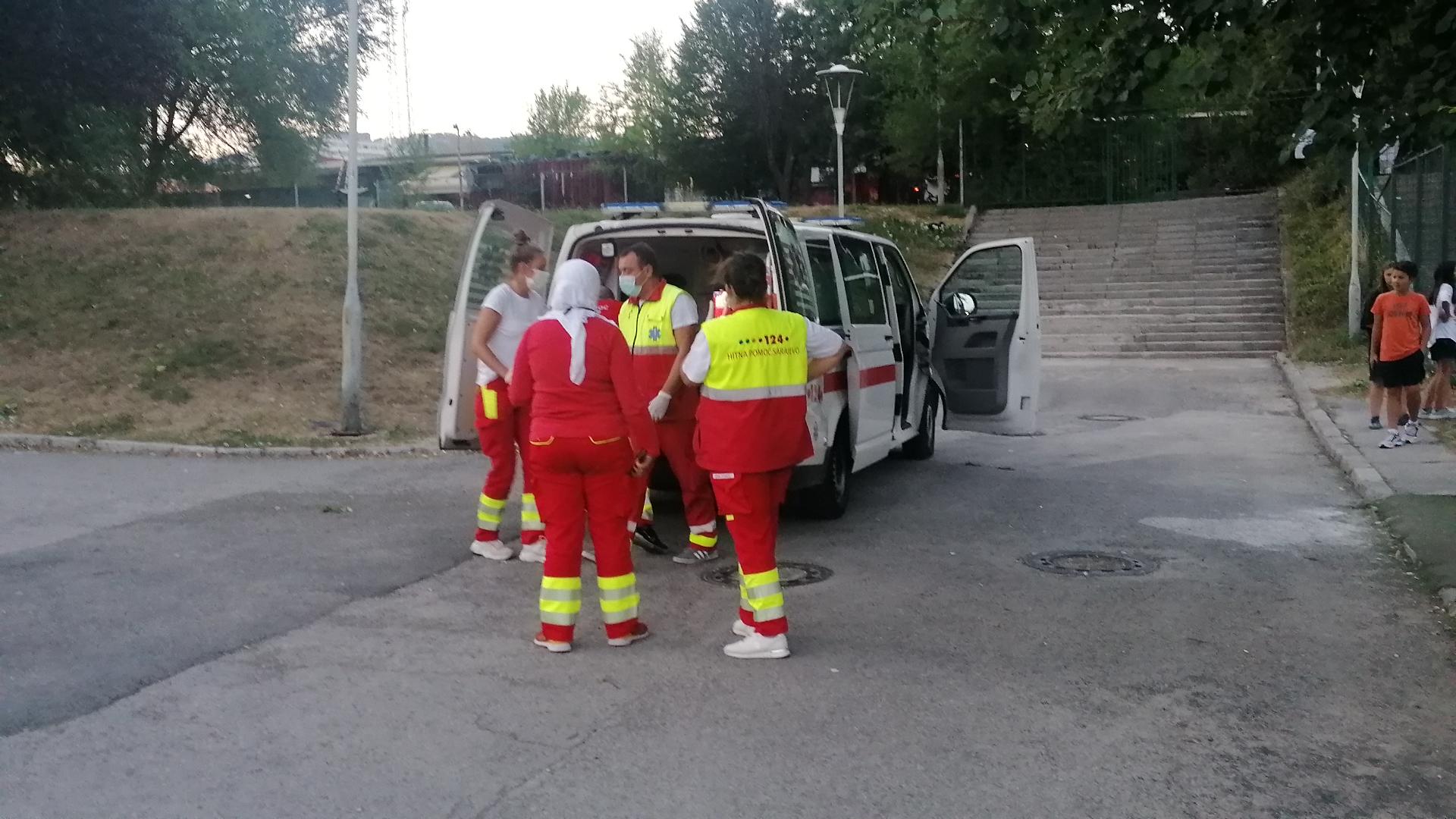 Planinarka upsješno transportovana u Sarajevo - Avaz