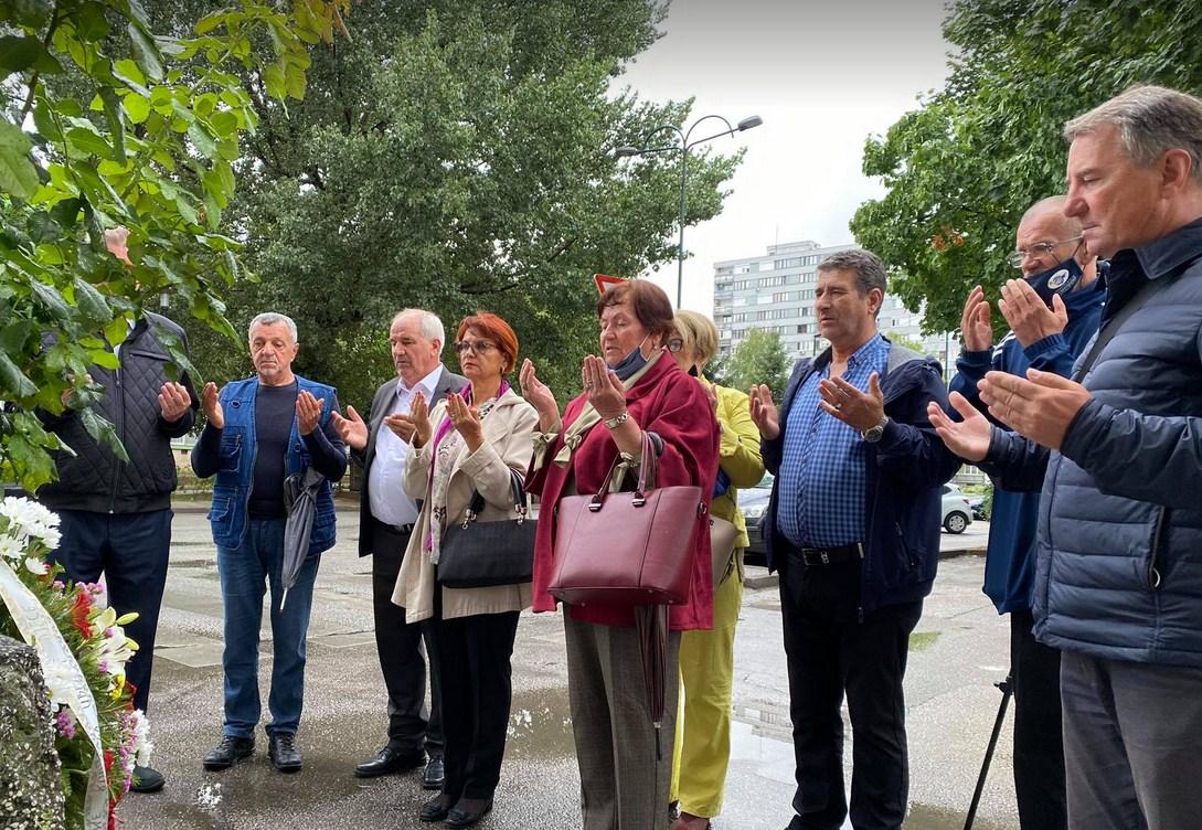 Agresori su 25. avgusta 1992. ubili šestero Sarajlija među njima i djecu Mirelu i Mirzu Hožbo