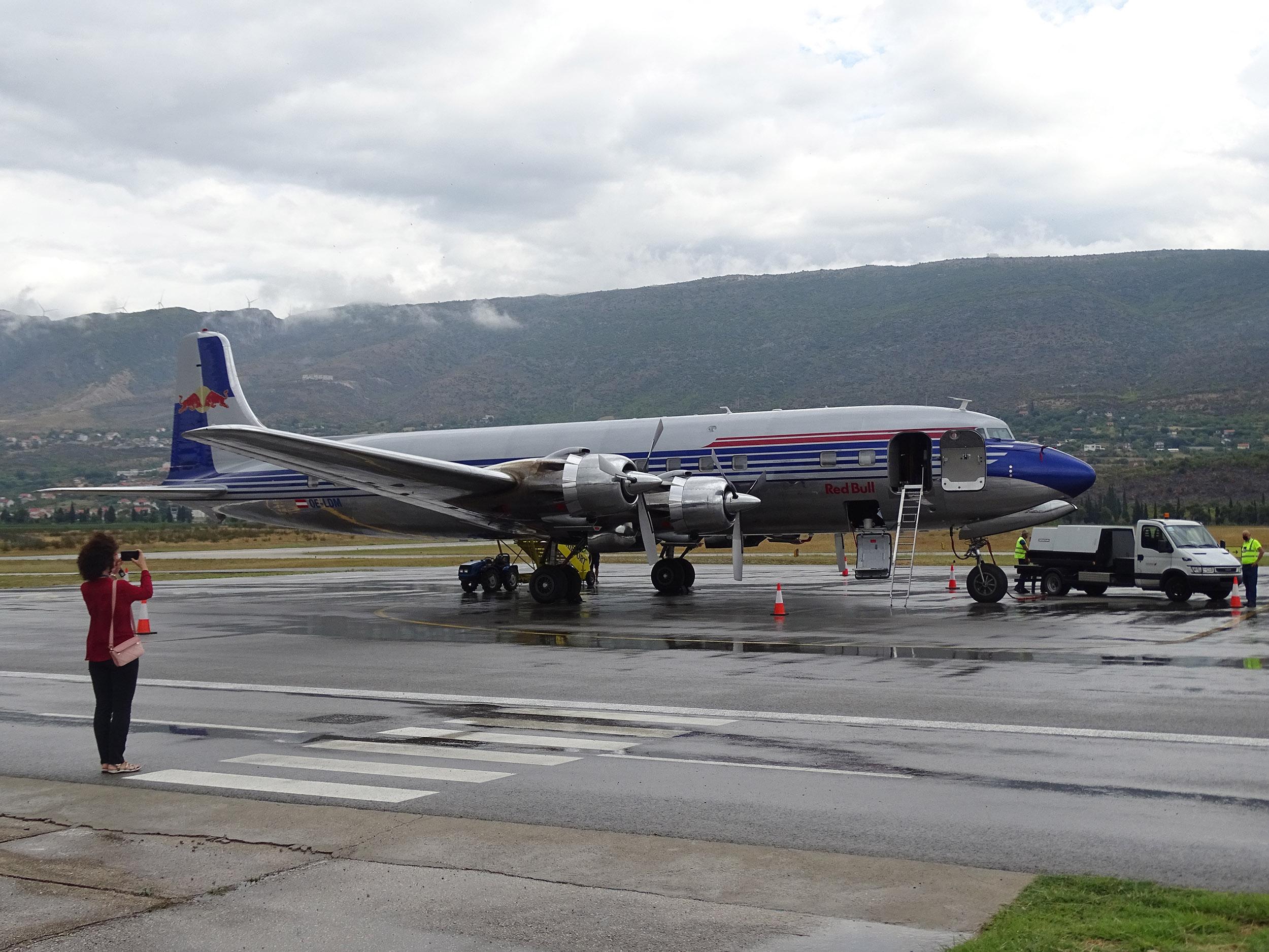 Titov avion na mostarskoj pisti - Avaz