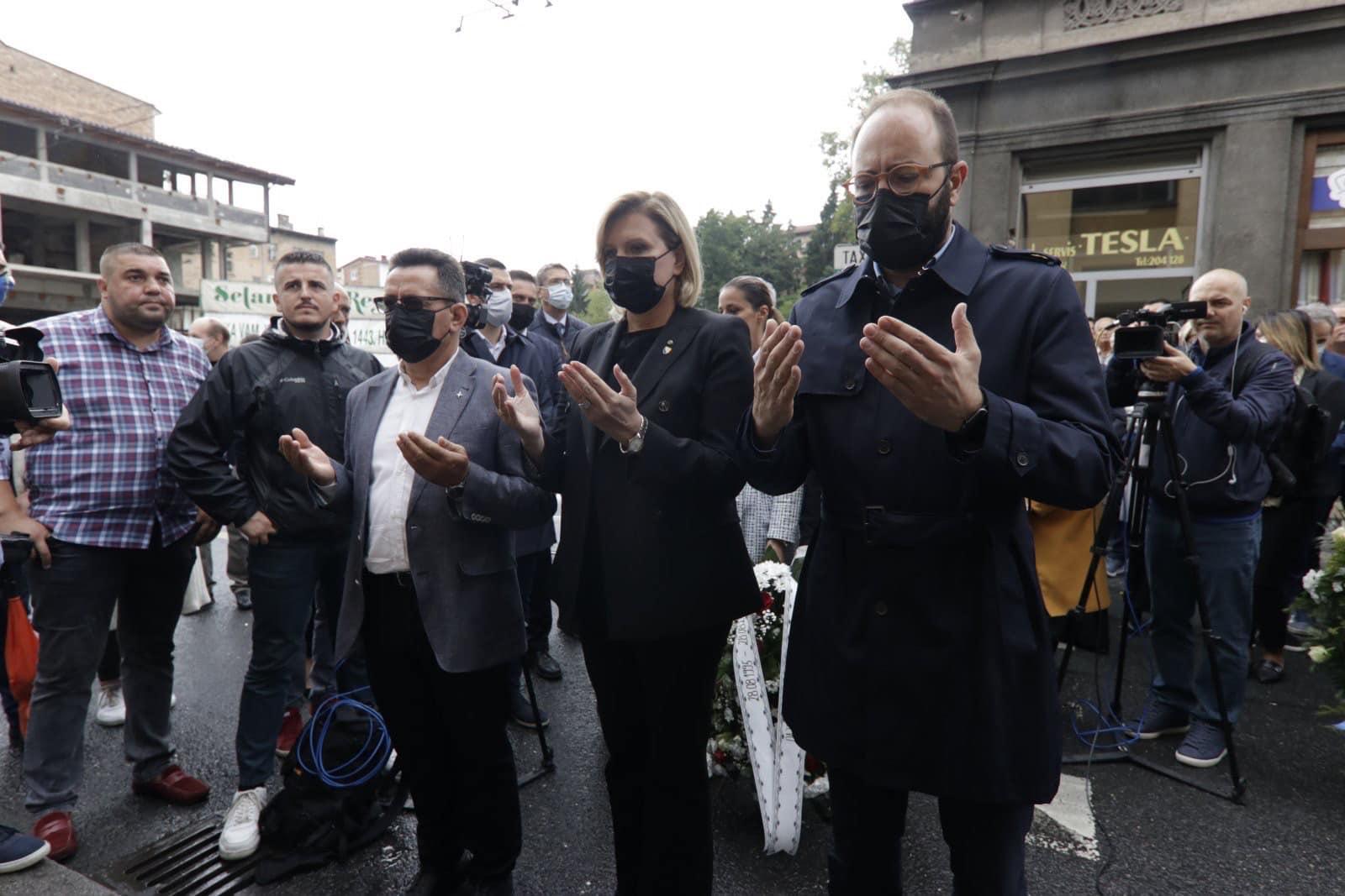 Odali počast ubijenim građanima Sarajeva - Avaz