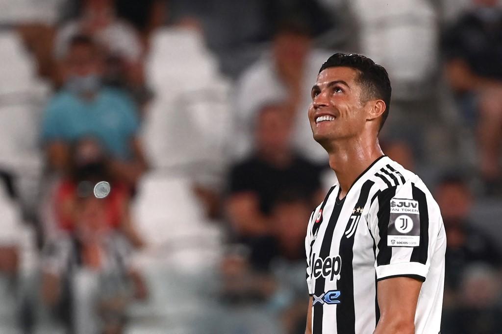 Ronaldo prošao ljekarske preglede i potpisao ugovor s Junajtedom