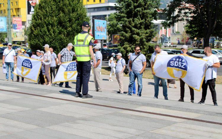 Zaposleni u državnim institucijama najavili nove proteste u Sarajevu