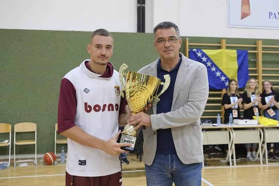 Uručenje trofeja i nagrada - Avaz