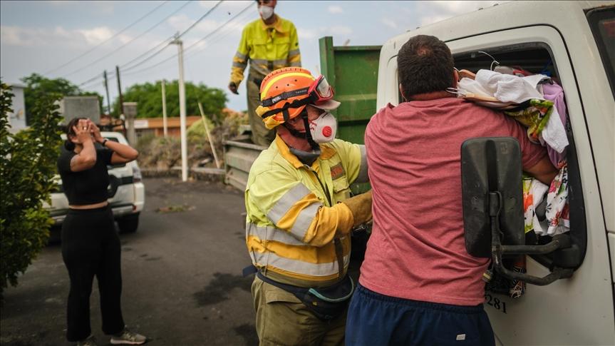 Volcanic eruptions intensify on Spain's Canary Islands