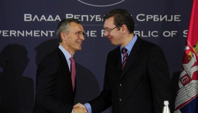 Stoltenberg s Vučićem o Kosovu - Avaz