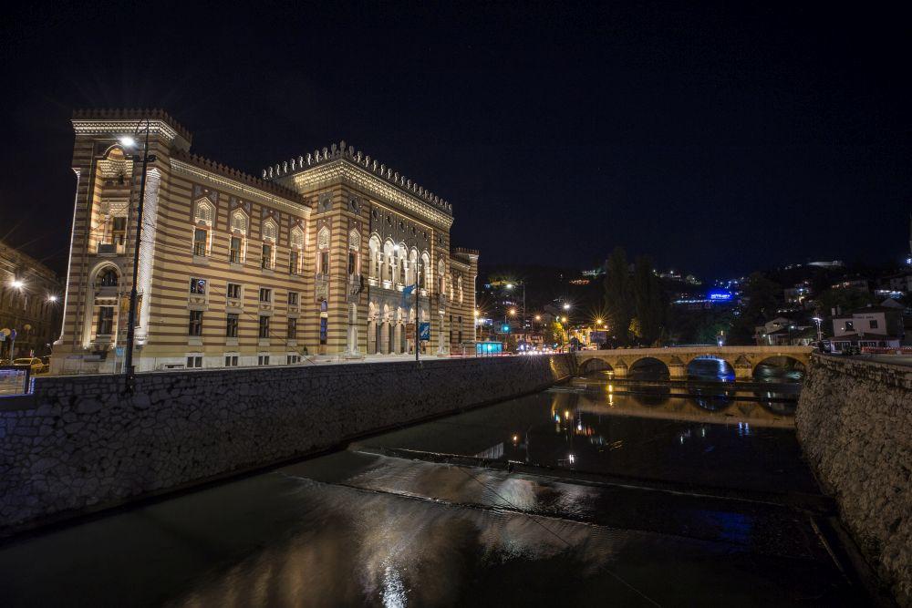 Jedan od simbola Sarajeva - Vijećnica - Avaz