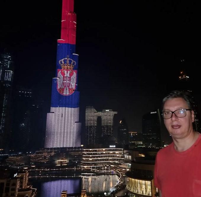 Najviša zgrada u Dubaiju sinoć osvijetljena u čast Vučića koji boravi u UAE