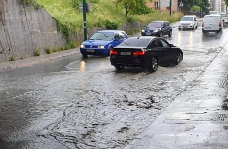 Upaljen žuti meteoalarm u BiH zbog obilne kiše i grmljavine