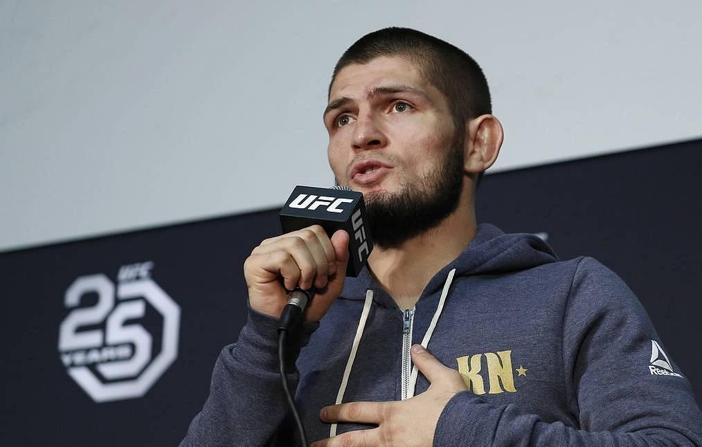 Nurmagomedov se pita: Koja je svrha djevojaka koje najavljuju rundu?