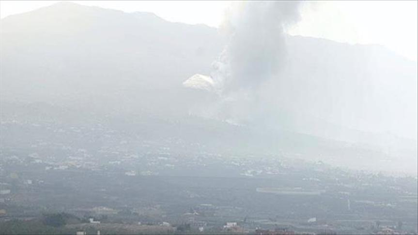 It is the second time that the Cumbre Vieja volcano has made the La Palma airport inoperable since the eruption began 19 days ago - Avaz