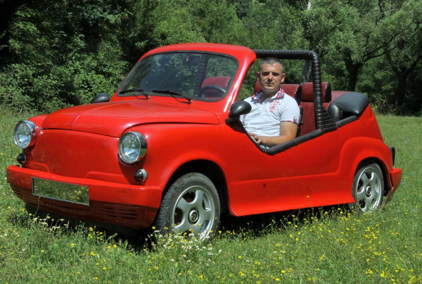 Vozilo mami uzdahe: Od Fiće napravio kabriolet