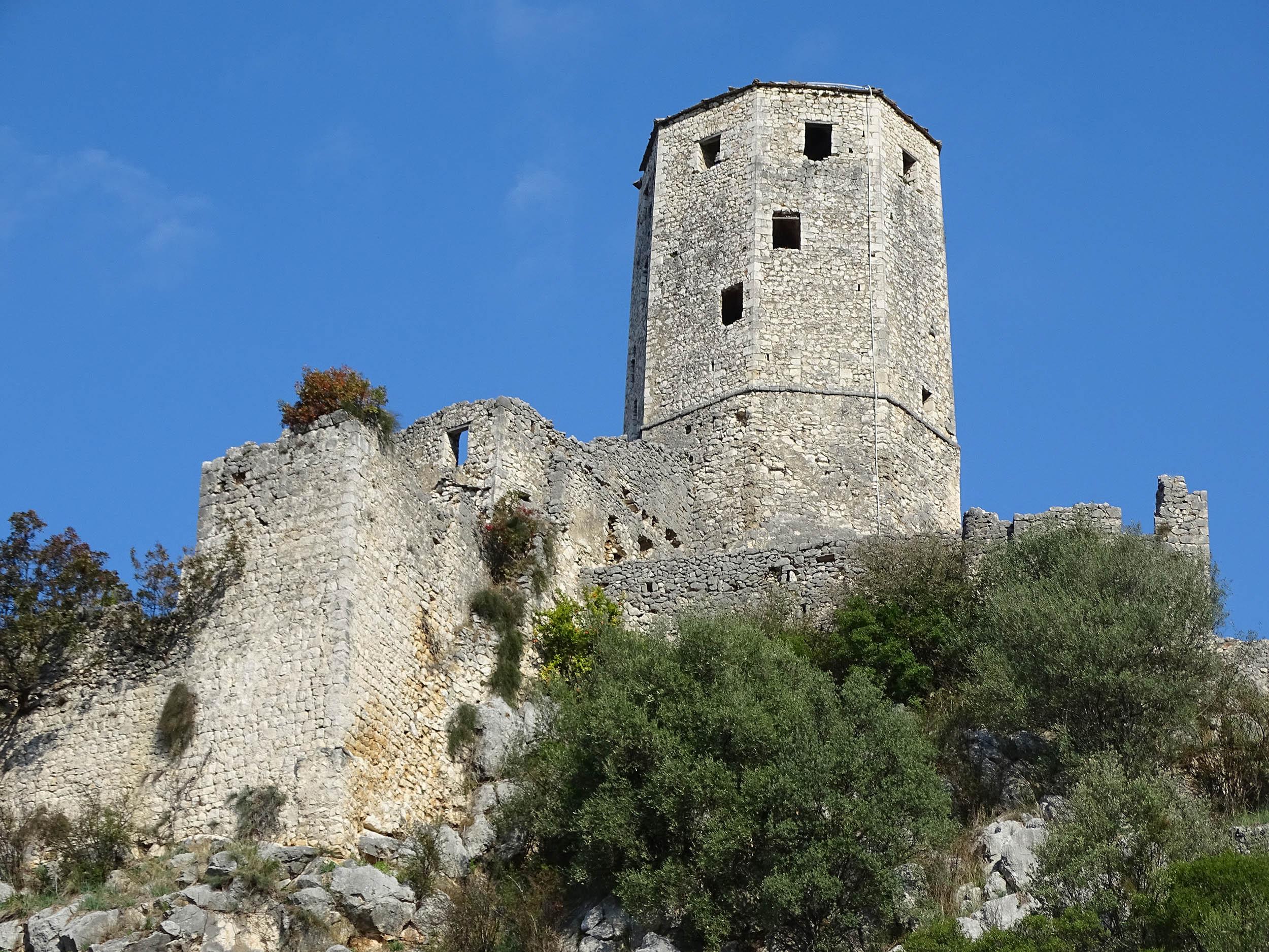 Gavrankapetanovića kula:  Od obnove ni traga - Avaz