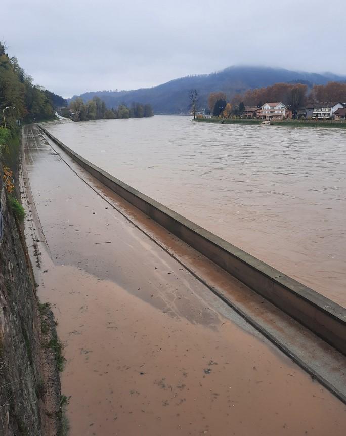 Maglaj nakon neprospavane noći: Nivo Bosne niži i za oko 170 centimetara