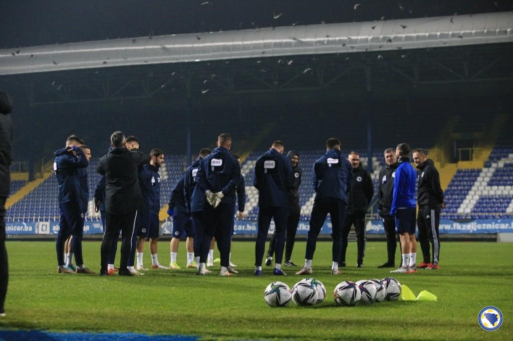 "Zmajevi" odradili trening na Grbavici, čeka se Džeko