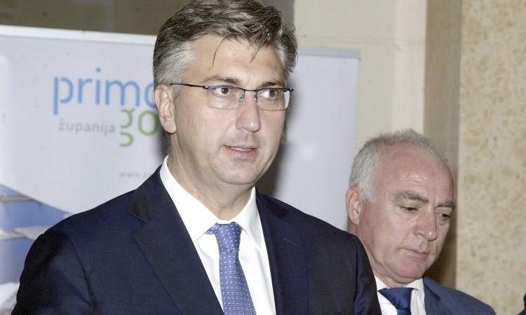 Plenković: Od ponedjeljka covid potvrde za javne ustanove i državne institucije