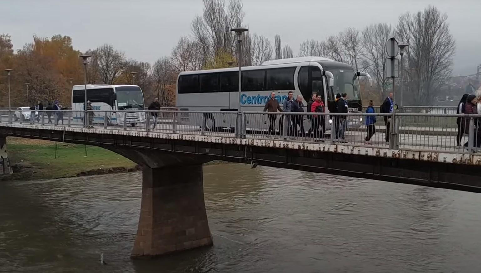 Dolazak aktera današnje utakmice u Zenicu - Avaz