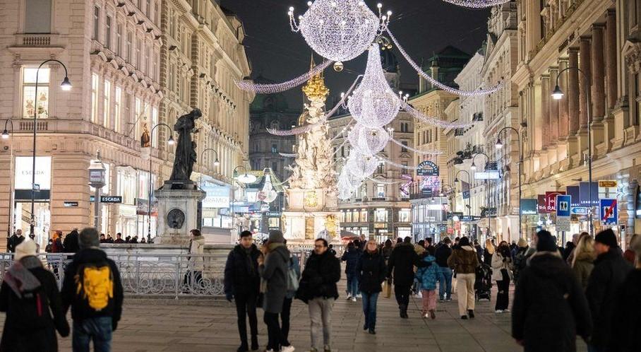 Austrija od danas u "lockdownu" za nevakcinisane, kazne i do 1.450 eura