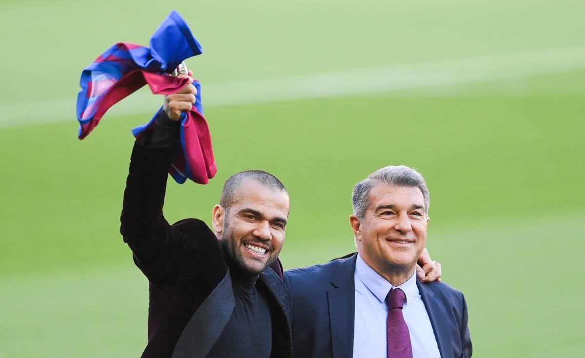 Alves i Laporta - Avaz