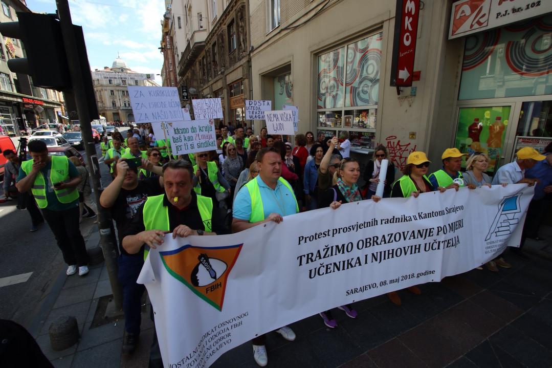 Nezadovoljni sindikalisti najavljuju protest pred zgradom Vlade KS i generalni štrajk