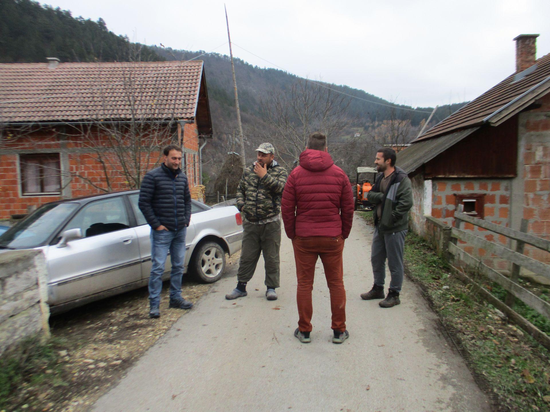 Povratnici u Luke i Krušev Do spremni za hladne dane: Drva i hrana su tu, mirno čekamo zimu