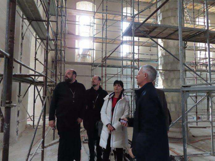 Orbanov sekretar uručio Sabornoj crkvi u Mostaru donaciju vrijednu 66.000 eura