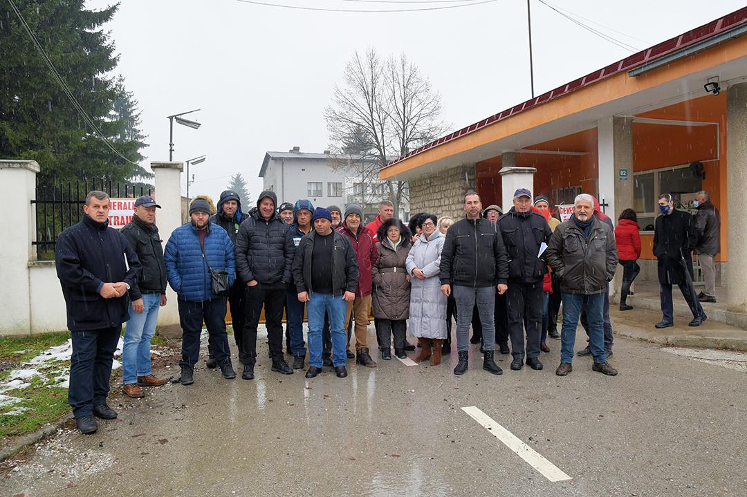 Radnici u štrajku od 22. novembra - Avaz