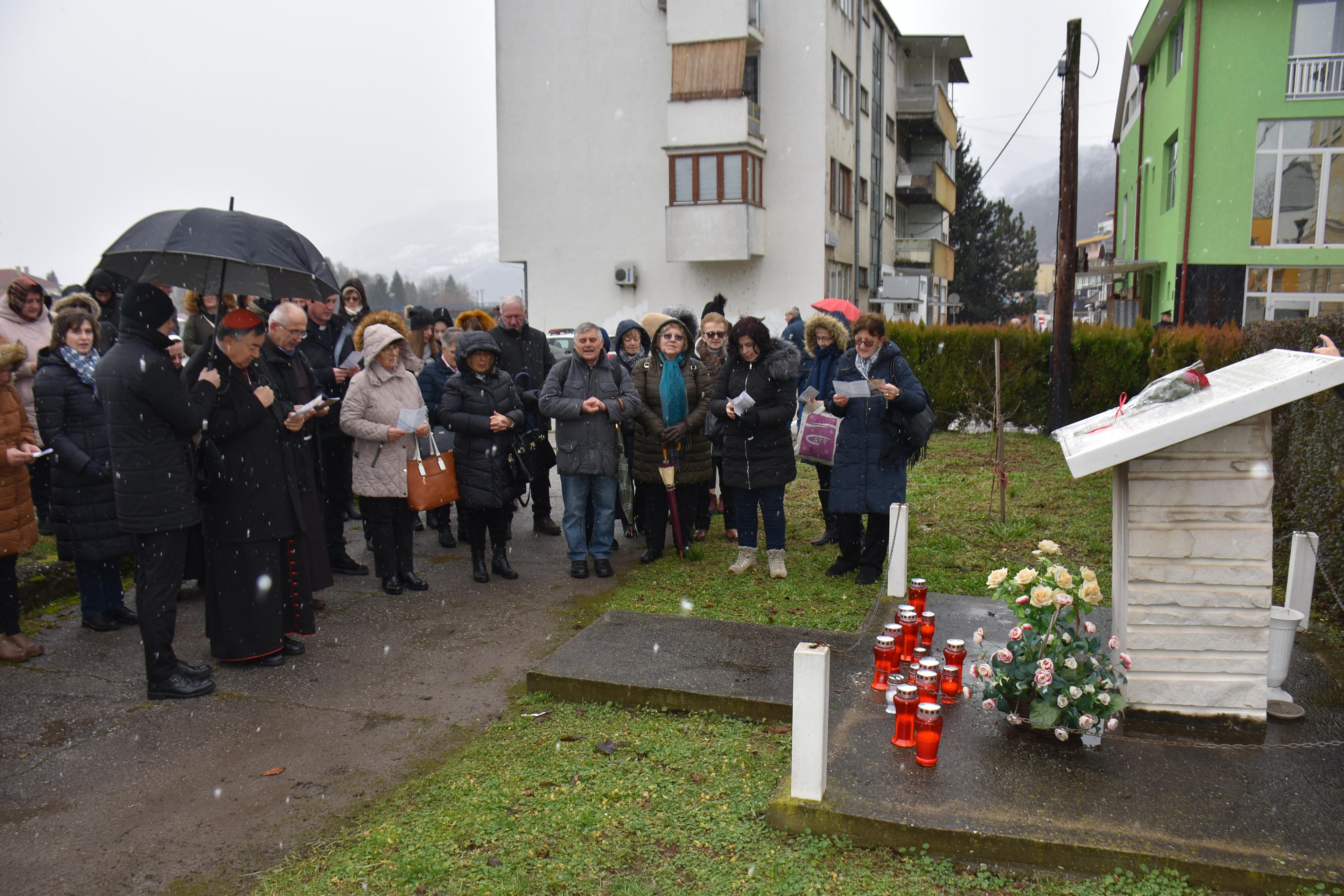 Kardinal Puljić u Goraždu: Ne mogu razumjeti da ljudi na zločinima sada žele novi zločin praviti