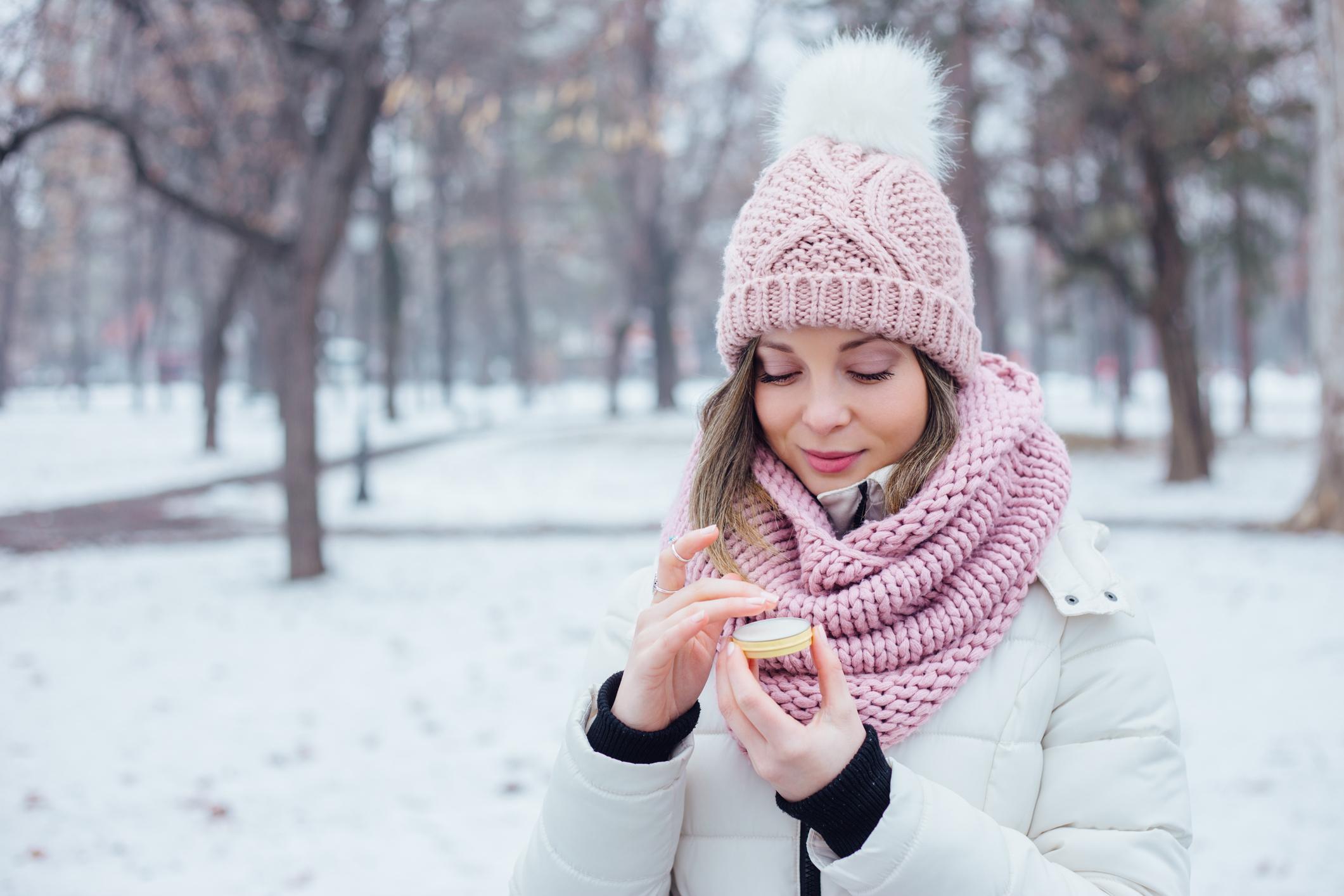 Dermatolozi preporučuju da tokom zime koristite kreme umjesto losiona - Avaz