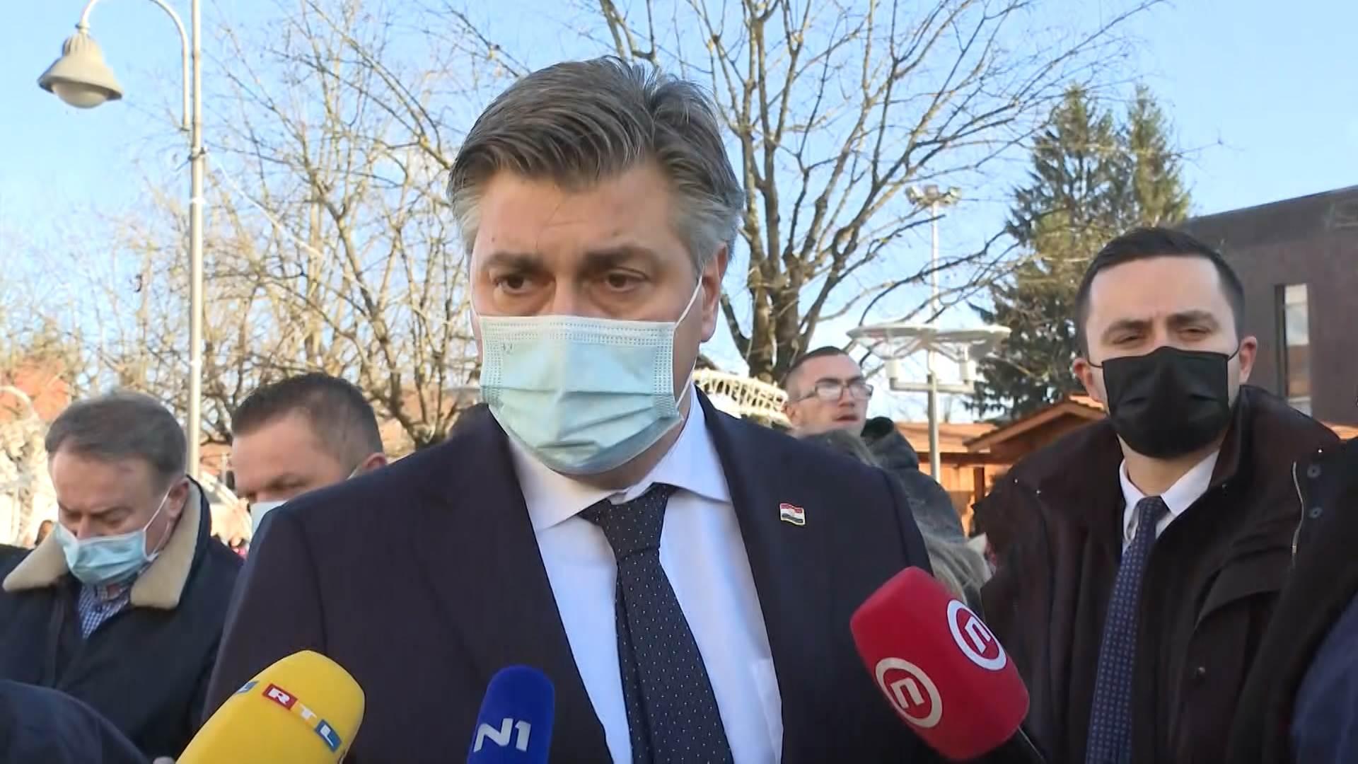 Na godišnjicu od razornog zemljotresa Plenković obišao Petrinju - Avaz