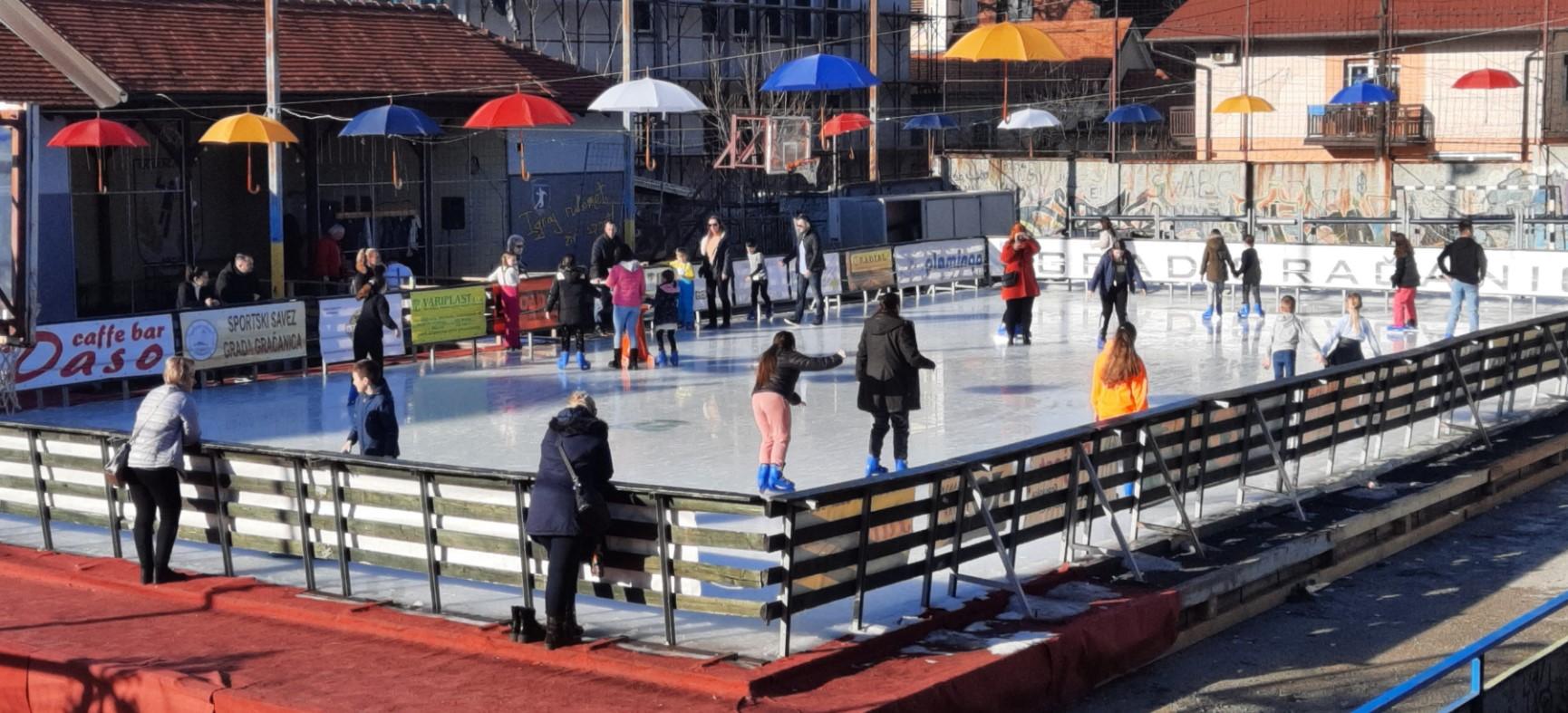 Klizalište turistička atrakcija - Avaz