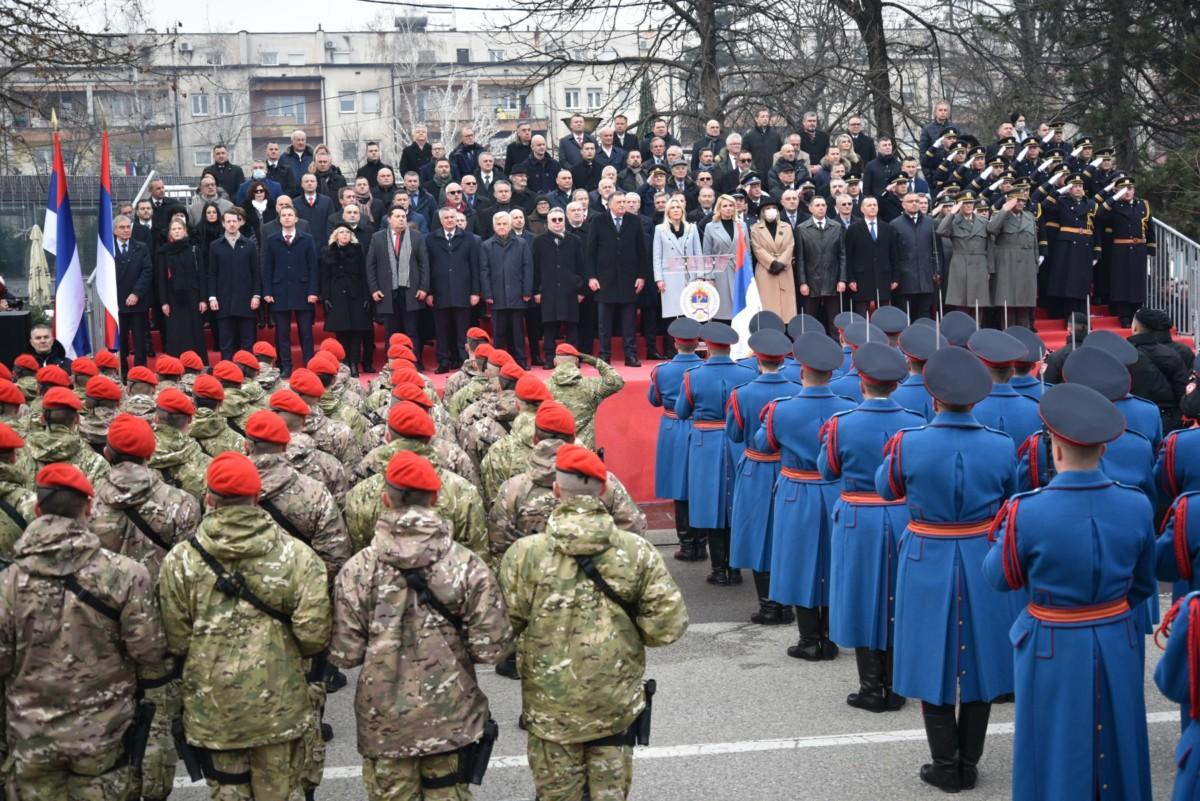 SAD zahtijevaju istragu izvještaja o veličanju ratnih zločinaca u RS