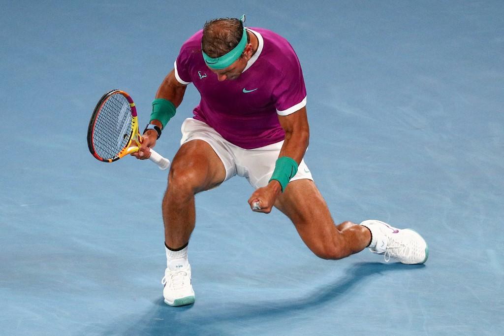 Nadal preko Hačanova do osmine finala Australijan opena