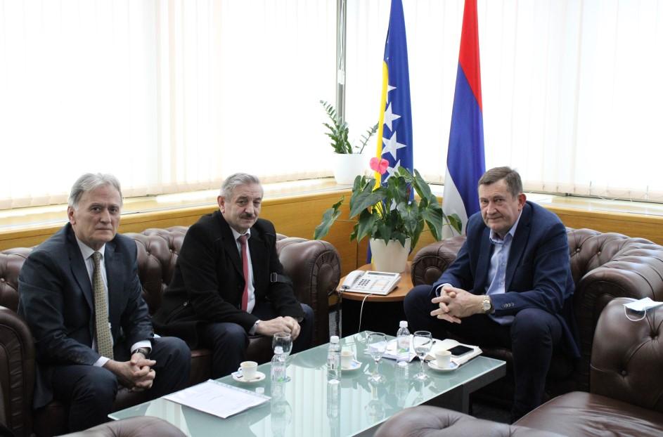 Mitrović razgovarao sa ambasadorom o uspostavljanju avio linije Sarajevo – Skoplje