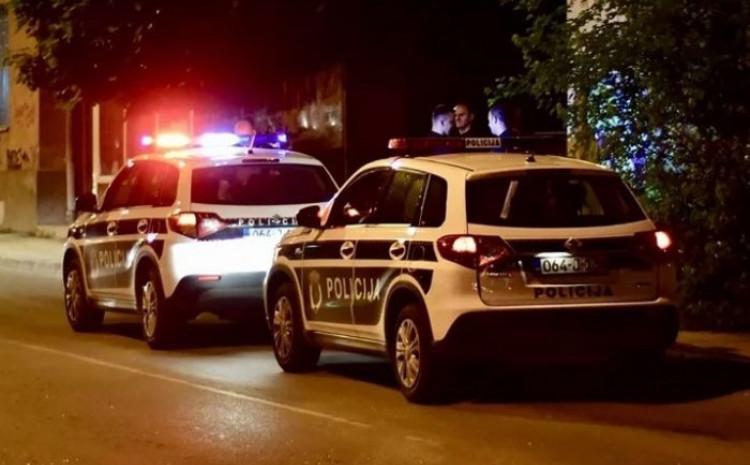 Policijski službenici nastavljaju rad na dokumentovanju - Avaz