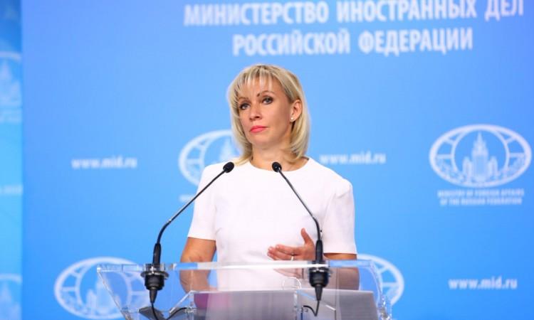 Zaharova: Lavrov i Le Drijan u ponedjeljak razgovaraju telefonom