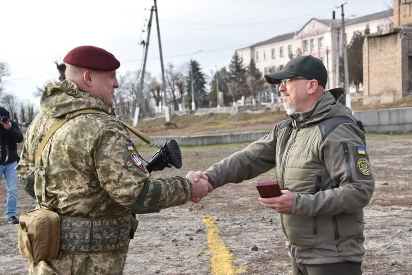 Rezinkov: Poziv svim koji su voljni i sposobni držati oružje - Avaz