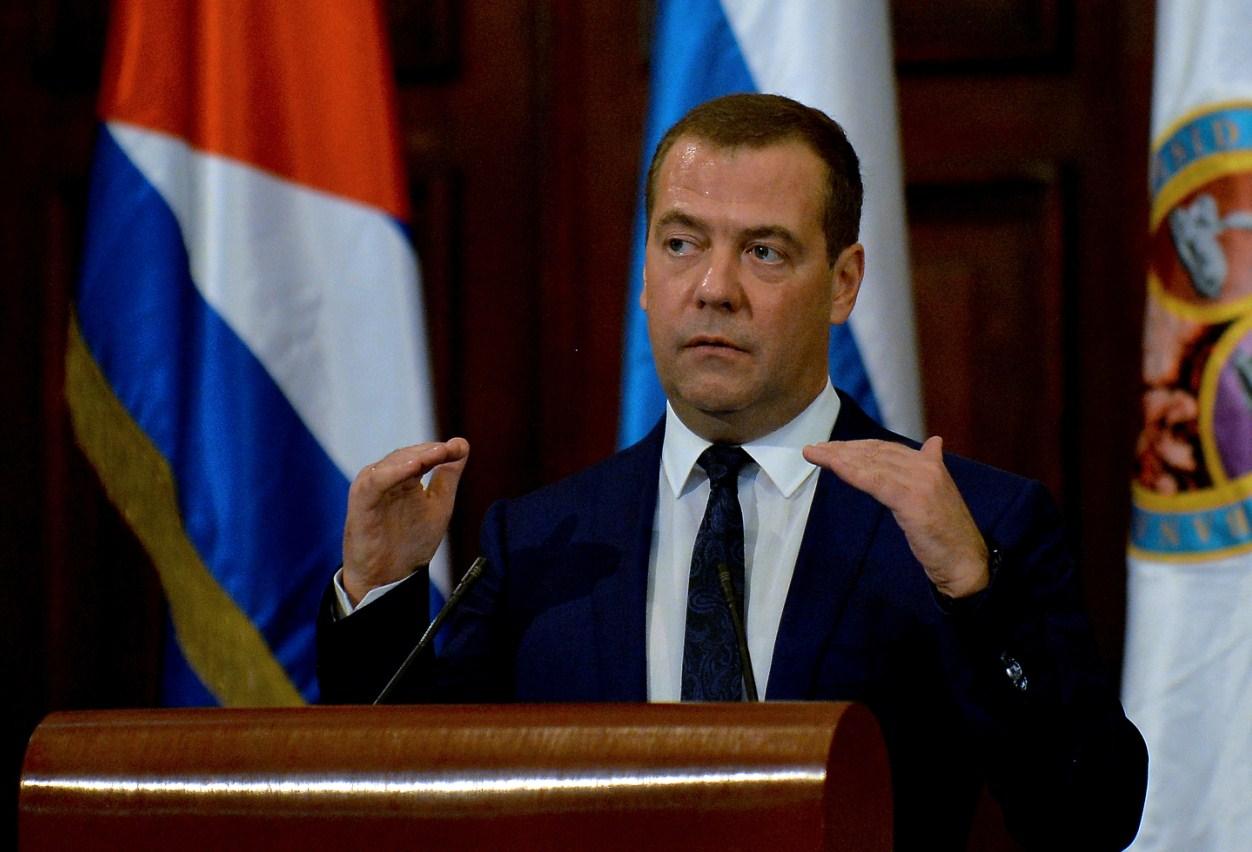 Dmitrij Medvedev: Rusiji nisu potrebni diplomatski odnosi sa Zapadom