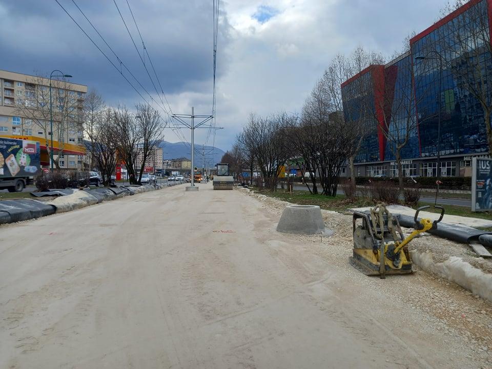 Radovi na izgradnji pruge u naselju Stup - Avaz